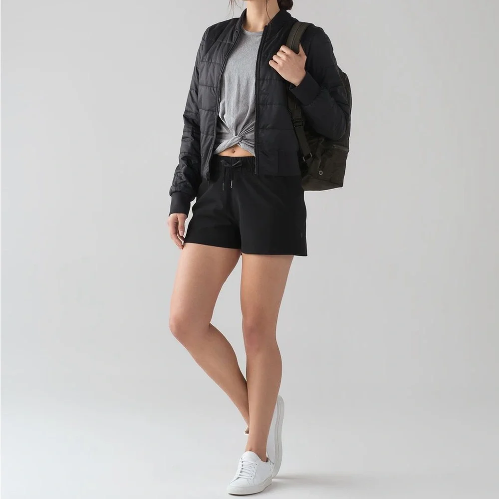 Lululemon On The Fly‎ Short Woven 2.5” in Black